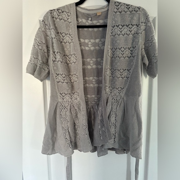 Knit short sleeve belted top - Picture 1 of 7